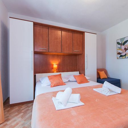 Apartments With A Parking Space Brela, Makarska - 16603 Quarto foto