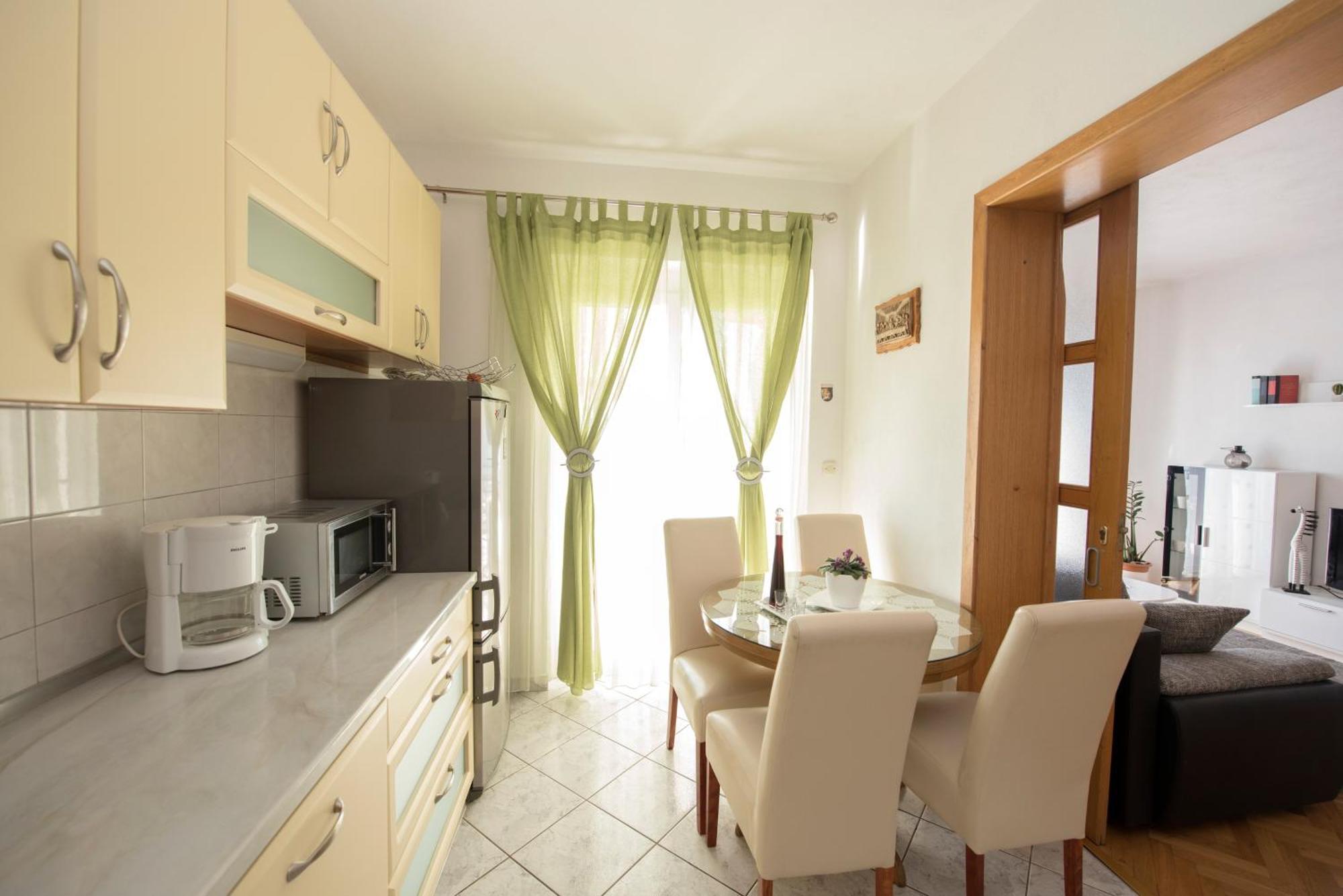 Apartments With A Parking Space Brela, Makarska - 16603 Quarto foto
